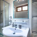 Yid Oltrarno Segreto Apartment